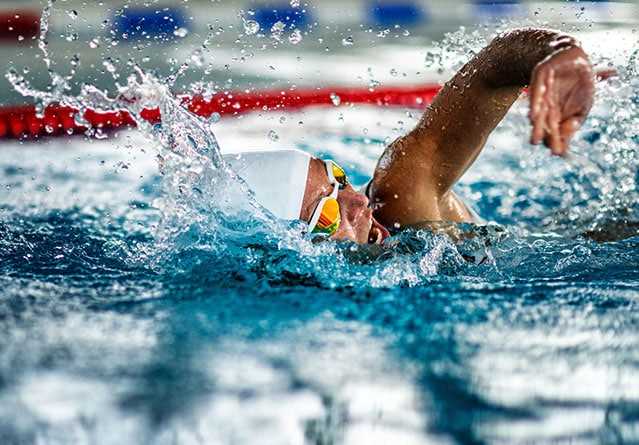 Причины и выгоды занятий детей плаванием брассом